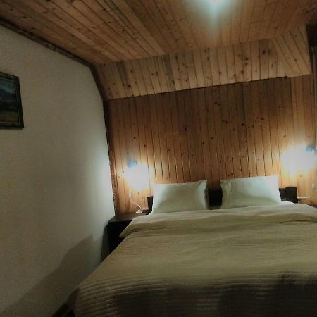 Cottage Palitra Yablunytsya Exterior foto