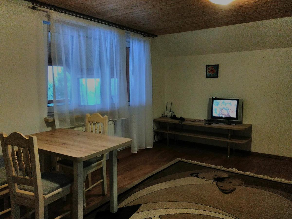 Cottage Palitra Yablunytsya Exterior foto
